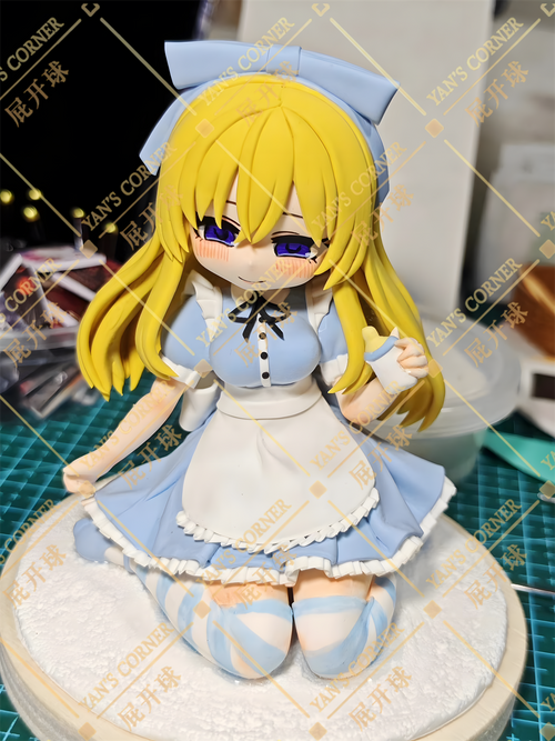 10cm Black Souls 2 Alice Handmade Clay Model with Dust Cover
