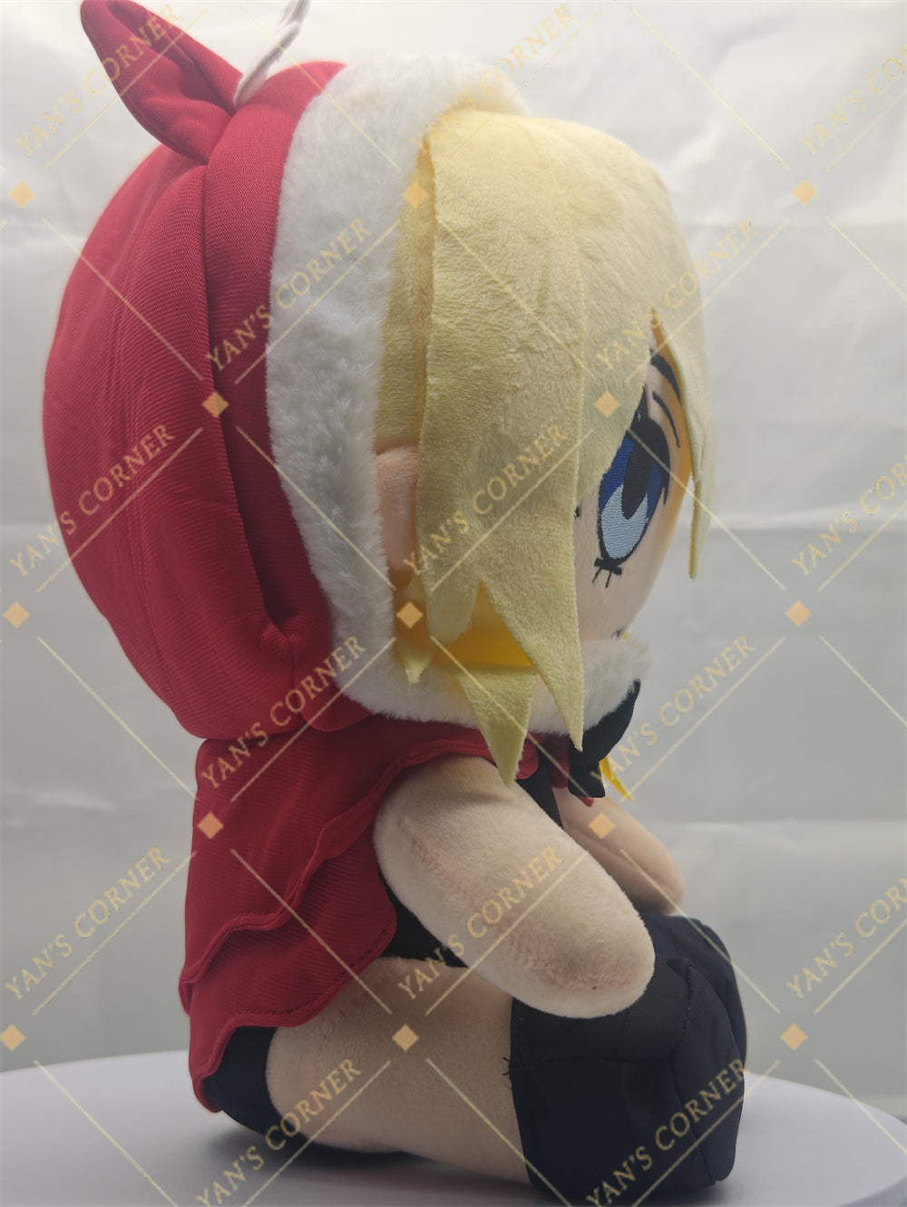 30cm Blacksouls Red Hood Fumo