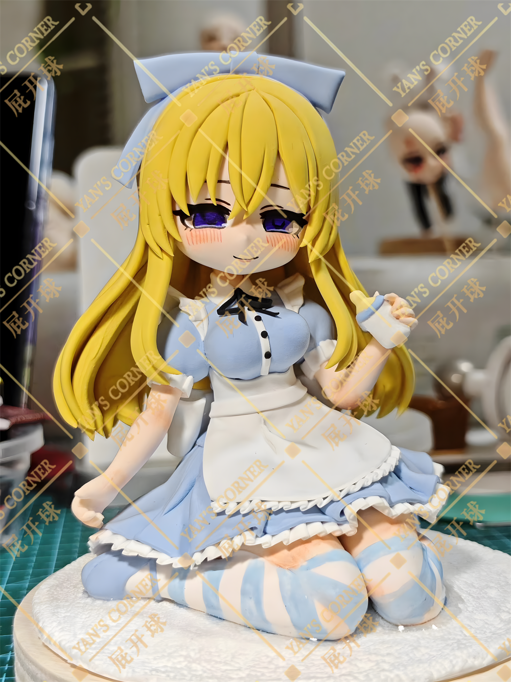 10cm Black Souls 2 Alice Handmade Clay Model with Dust Cover